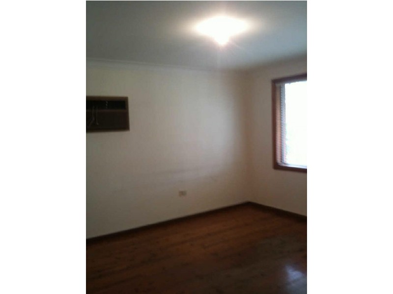 Fairfield West NSW 2165