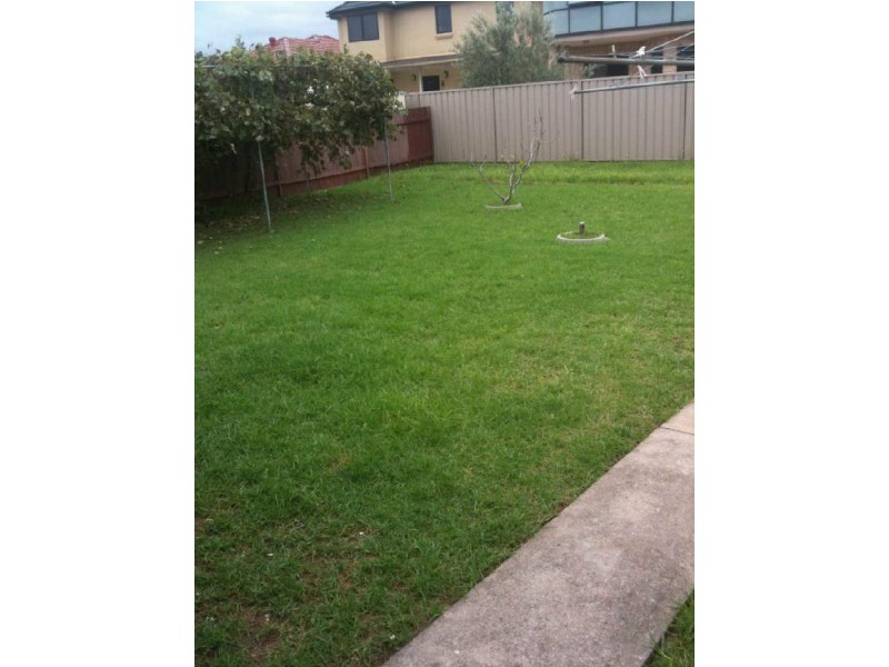 Fairfield West NSW 2165