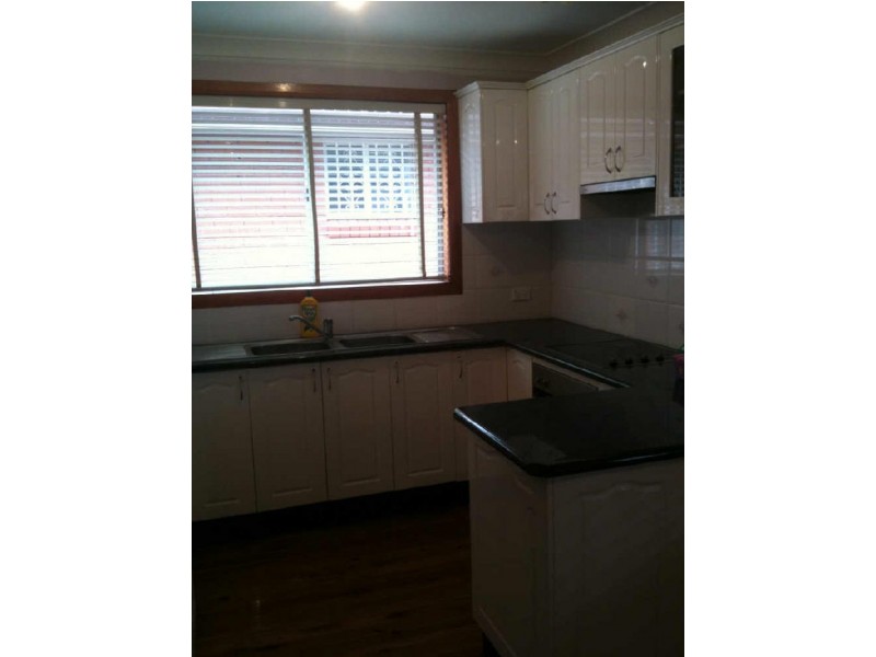Fairfield West NSW 2165