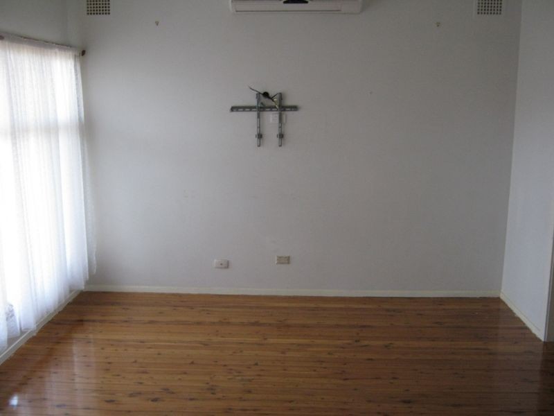 Fairfield West NSW 2165