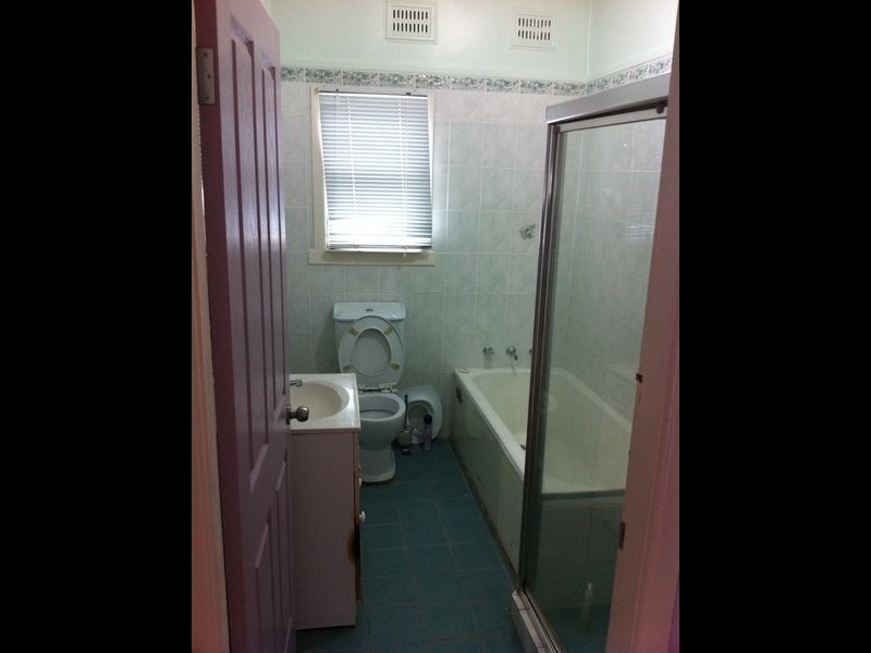 Fairfield East NSW 2165