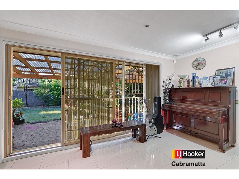 109 Melbourne Road, St Johns Park NSW 2176