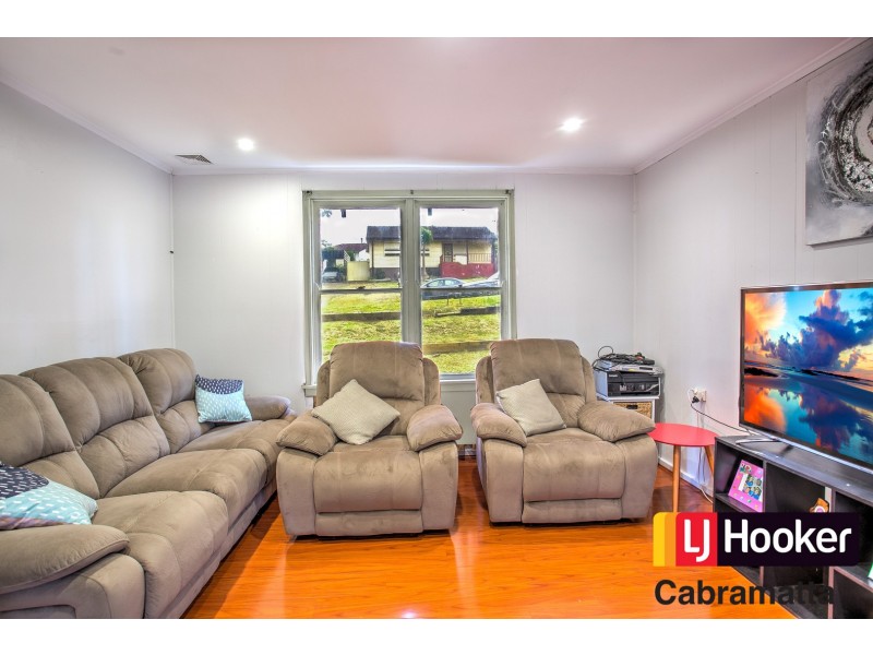10 Lomani Street, Busby NSW 2168