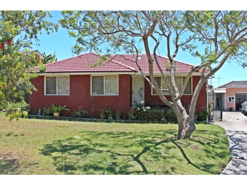 6 Selwyn Place, Fairfield West NSW 2165