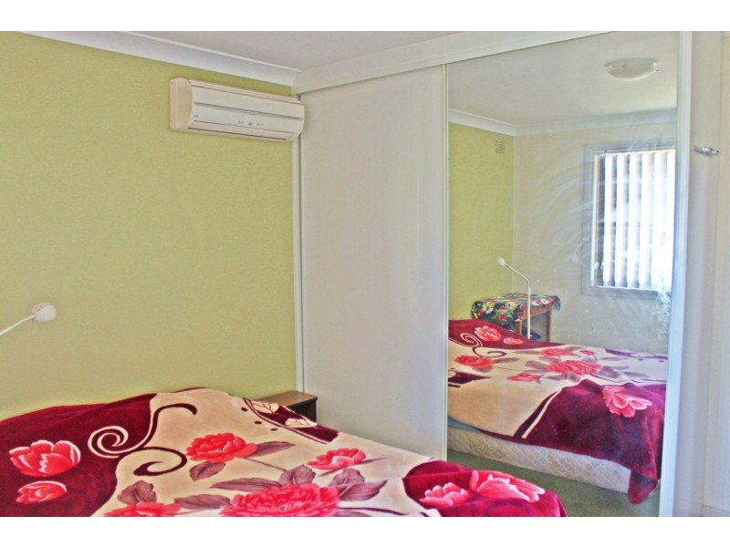 6 Selwyn Place, Fairfield West NSW 2165