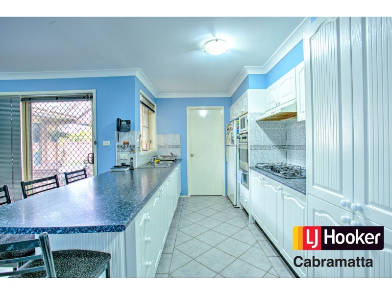 1 Clipper Close, Chipping Norton NSW 2170