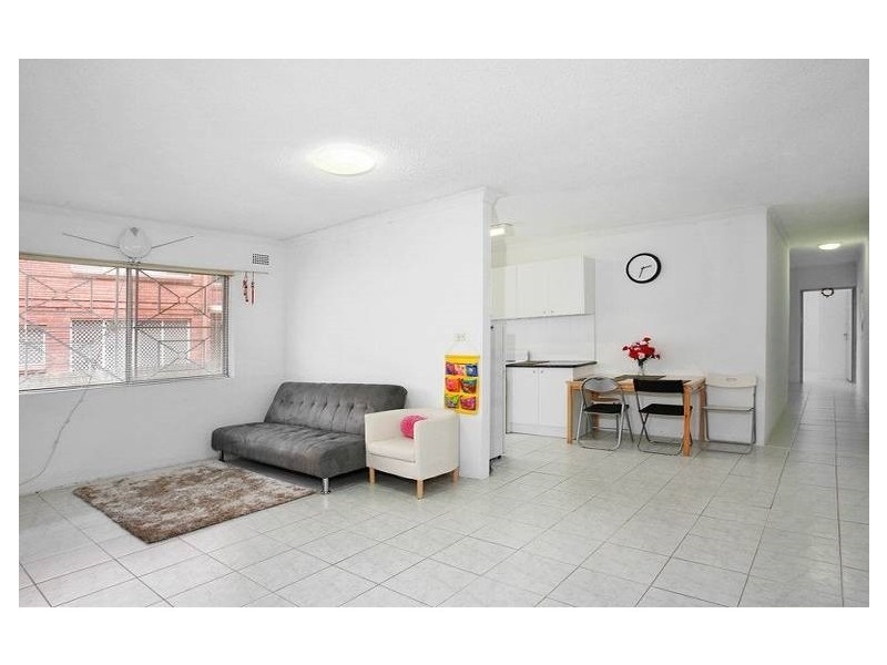 4/8 Calliope Street, Guildford NSW 2161