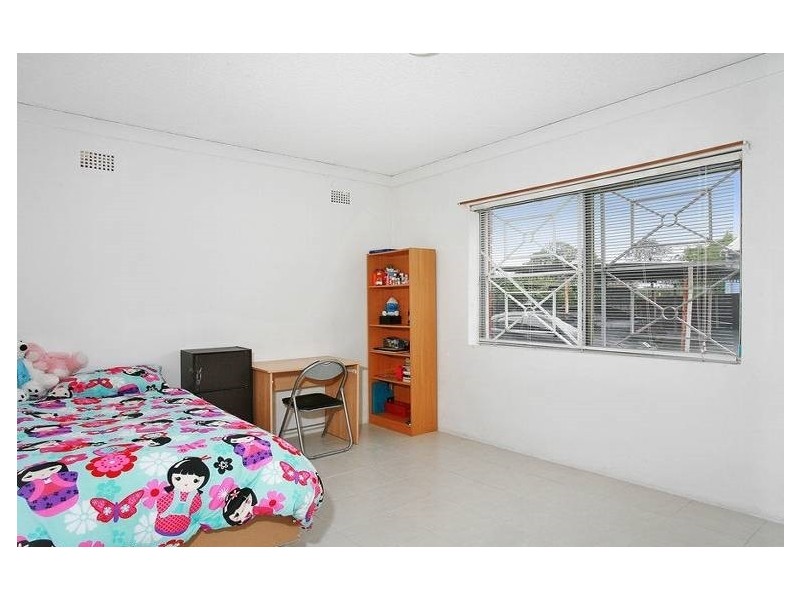 4/8 Calliope Street, Guildford NSW 2161