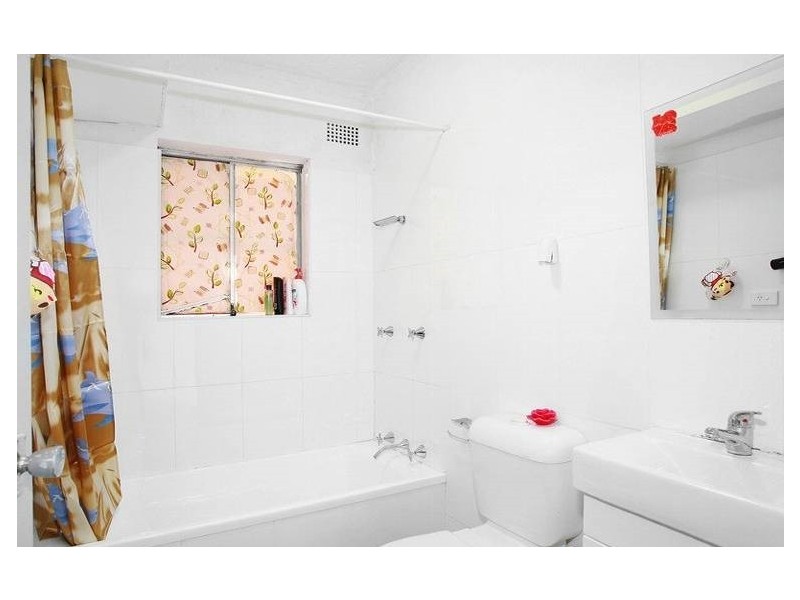 4/8 Calliope Street, Guildford NSW 2161