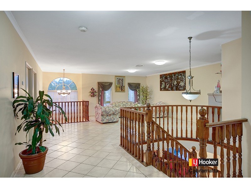 34 Buranda Crescent, St Johns Park NSW 2176