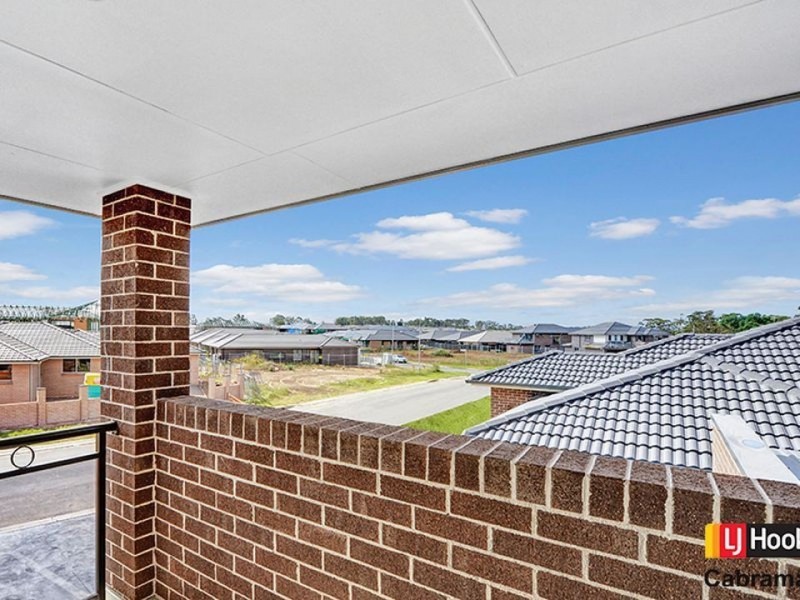 4 Flume Street, Denham Court NSW 2565