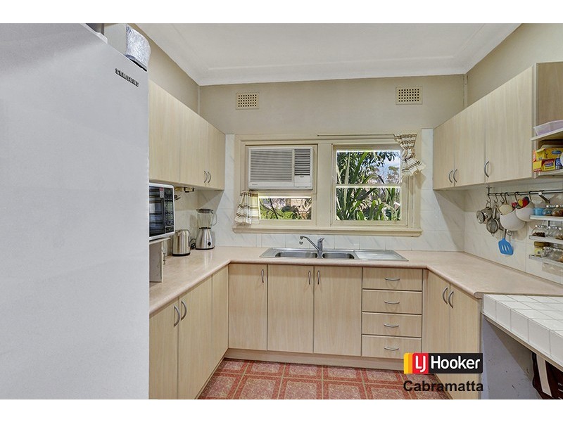 2 Cook Avenue, Canley Vale NSW 2166