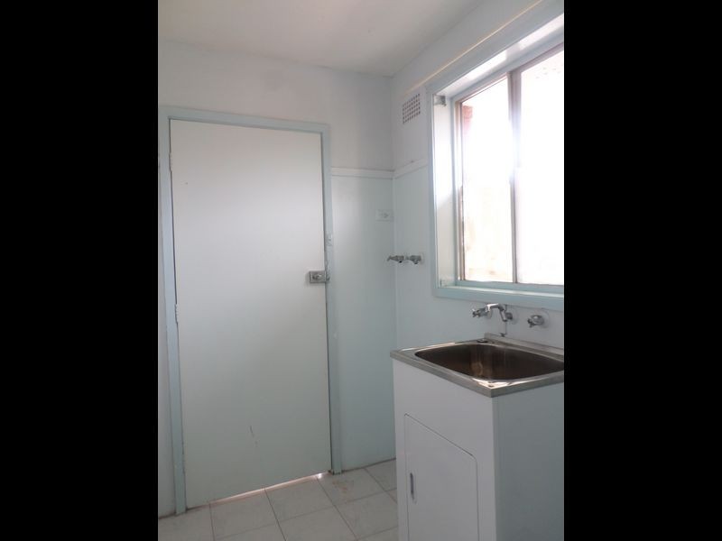 Fairfield West NSW 2165