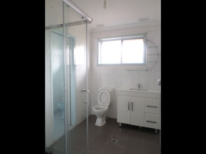 Fairfield West NSW 2165