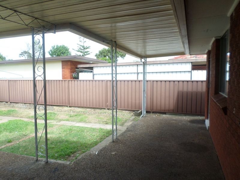 Fairfield West NSW 2165