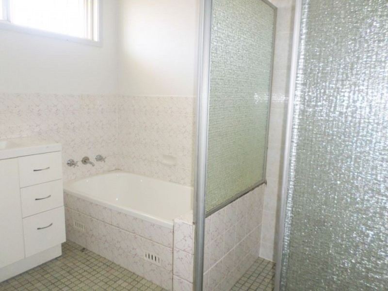 4 Cayley Place, Cabramatta NSW 2166