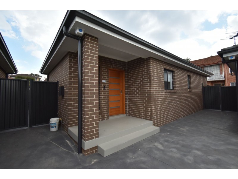 2/7 Huber Street, Cabramatta NSW 2166