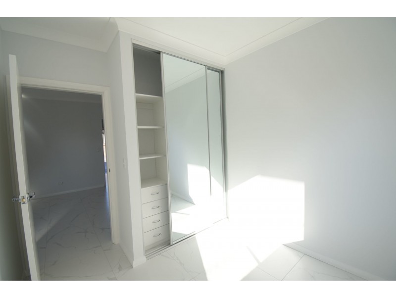 2/7 Huber Street, Cabramatta NSW 2166