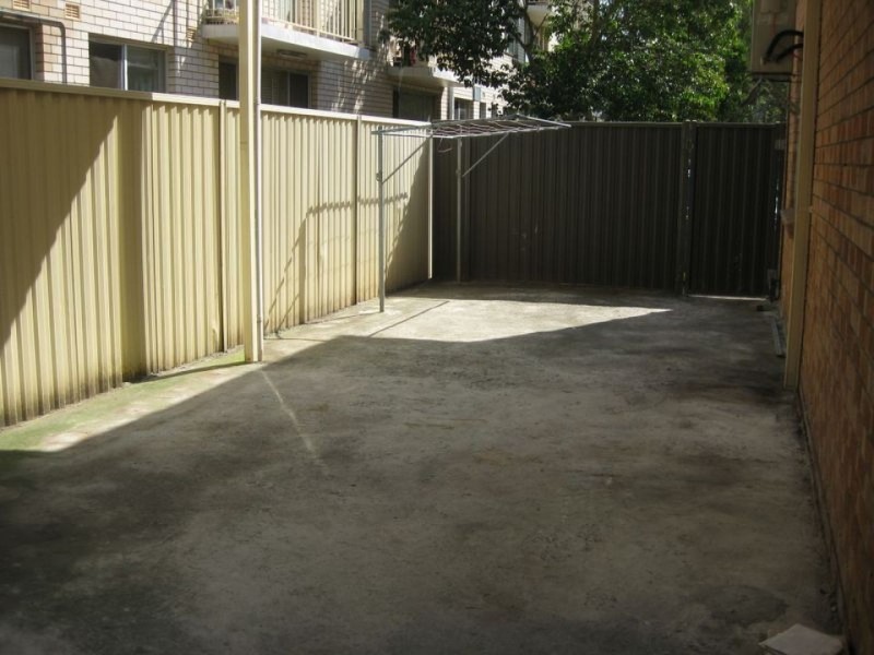 2/7 Huber Street, Cabramatta NSW 2166