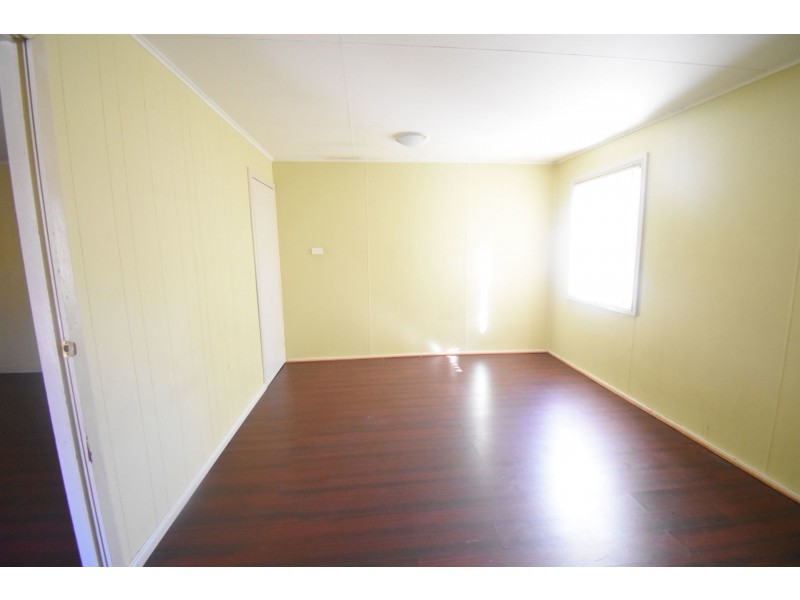 6 Selwyn Place, Fairfield West NSW 2165