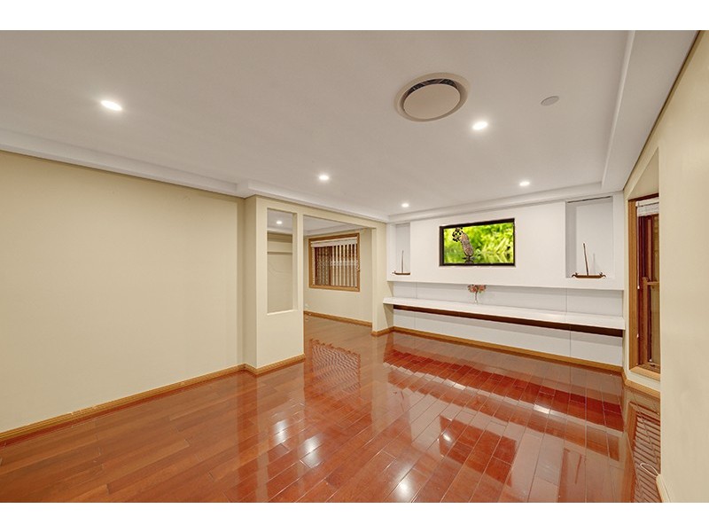 10 Lansbury Street, Edensor Park NSW 2176