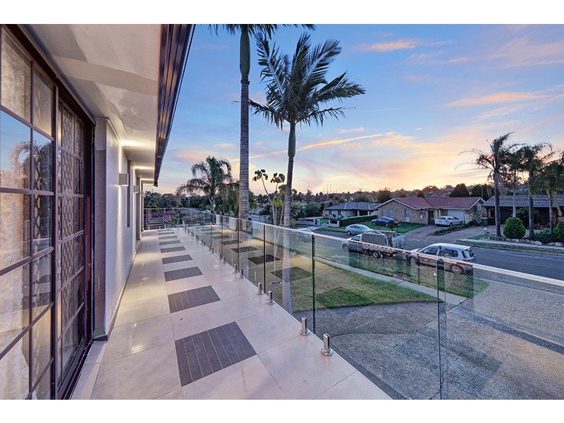 10 Lansbury Street, Edensor Park NSW 2176