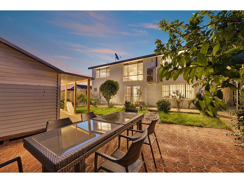 10 Lansbury Street, Edensor Park NSW 2176