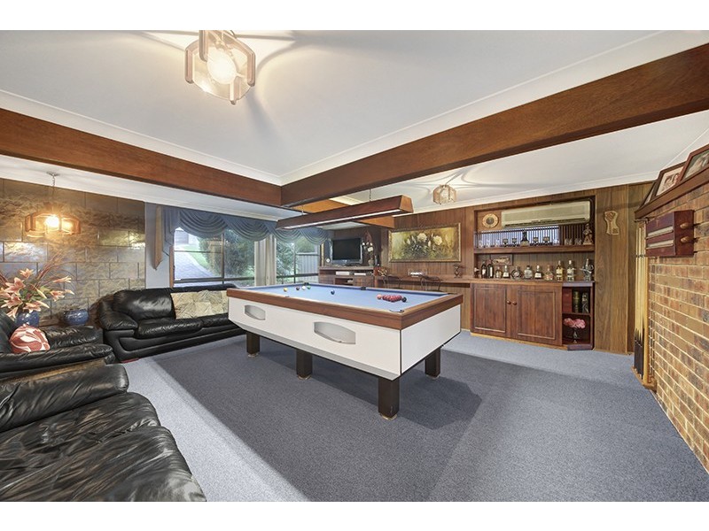 60 Gal Crescent, Moorebank NSW 2170