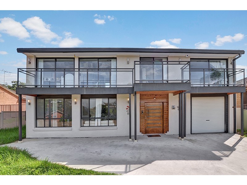 33 Fluorite Place, Eagle Vale NSW 2558