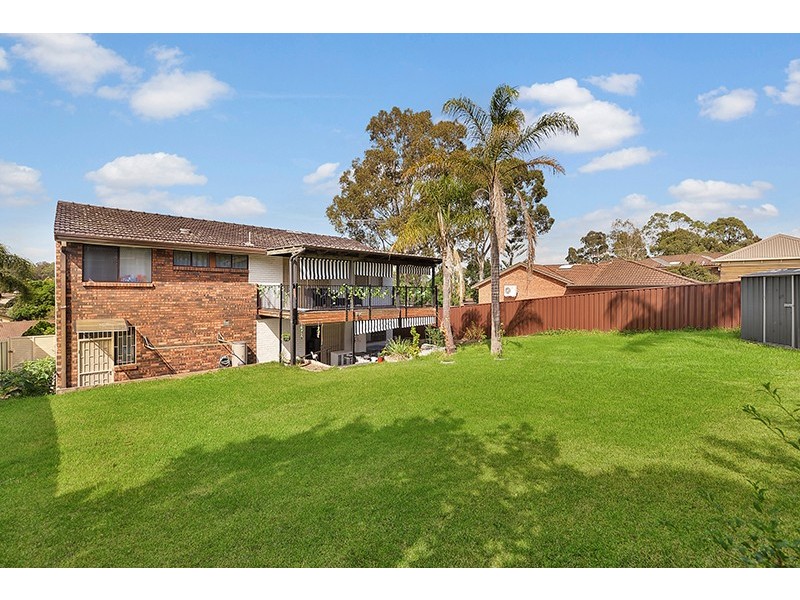 33 Fluorite Place, Eagle Vale NSW 2558