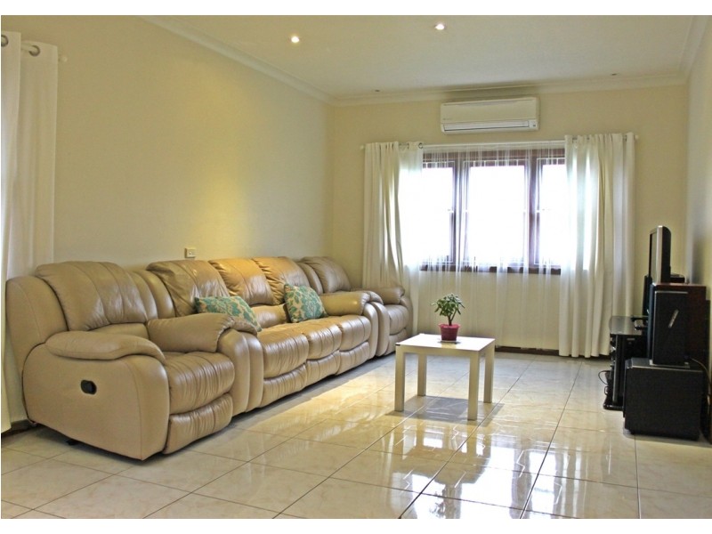 Canley Heights NSW 2166