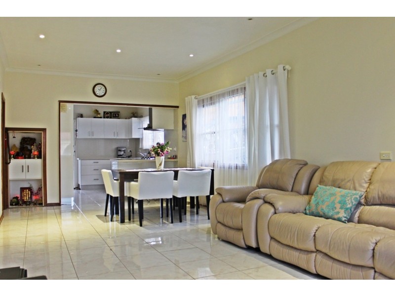 Canley Heights NSW 2166