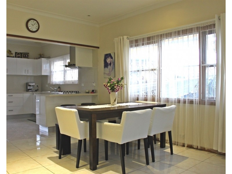 Canley Heights NSW 2166