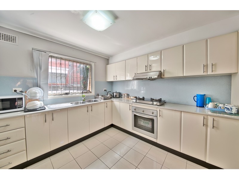 4/9 Gilbert Street, Cabramatta NSW 2166