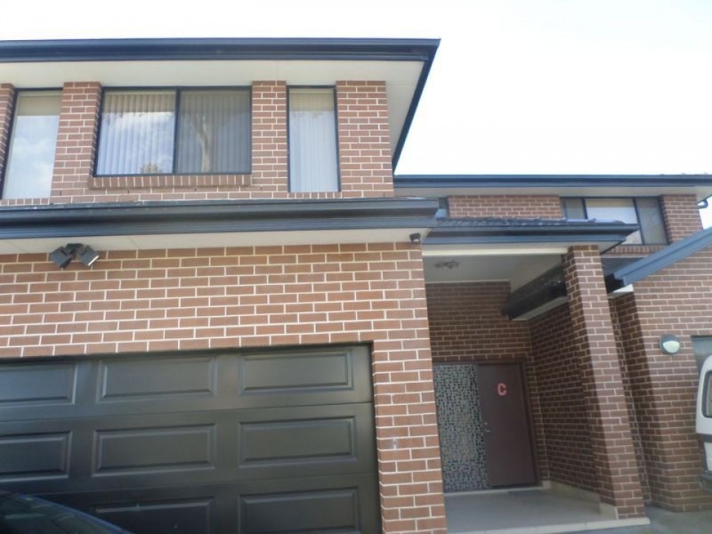 25C Avoca Road, Canley Heights NSW 2166