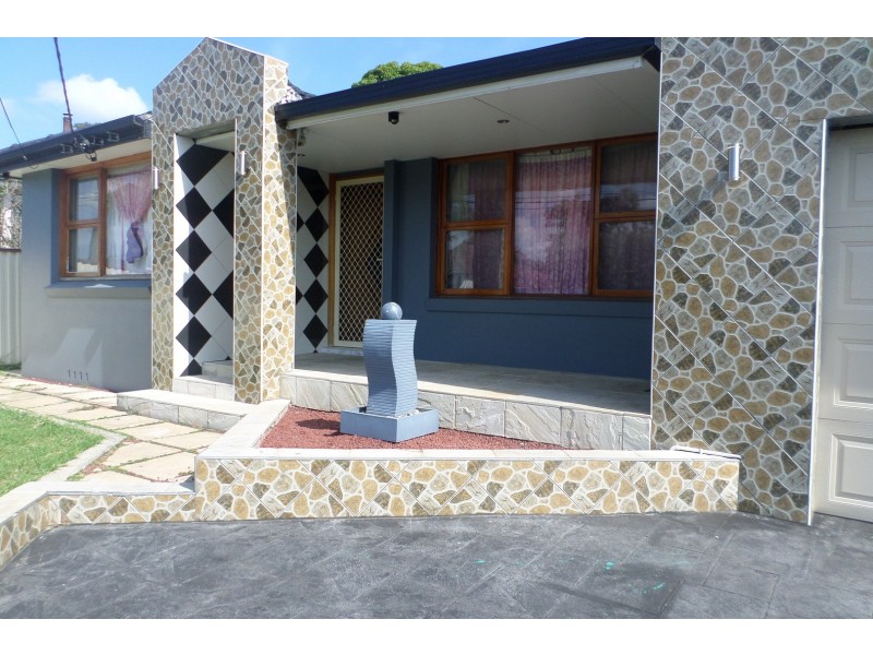 51 Musgrave Crescent, Fairfield West NSW 2165