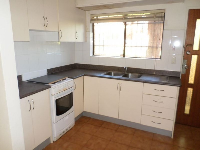 4/43 Cumberland Street, Cabramatta NSW 2166