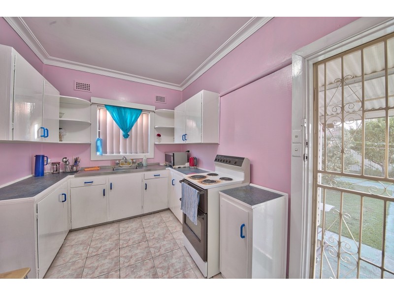 51 Earl Street, Canley Heights NSW 2166