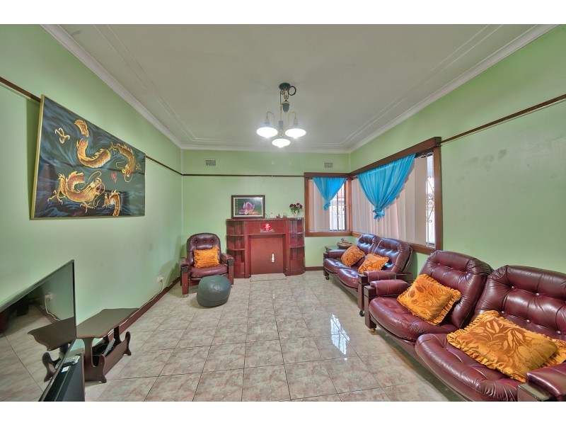 51 Earl Street, Canley Heights NSW 2166