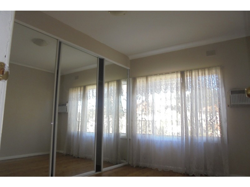 211 St Johns Road, Canley Heights NSW 2166