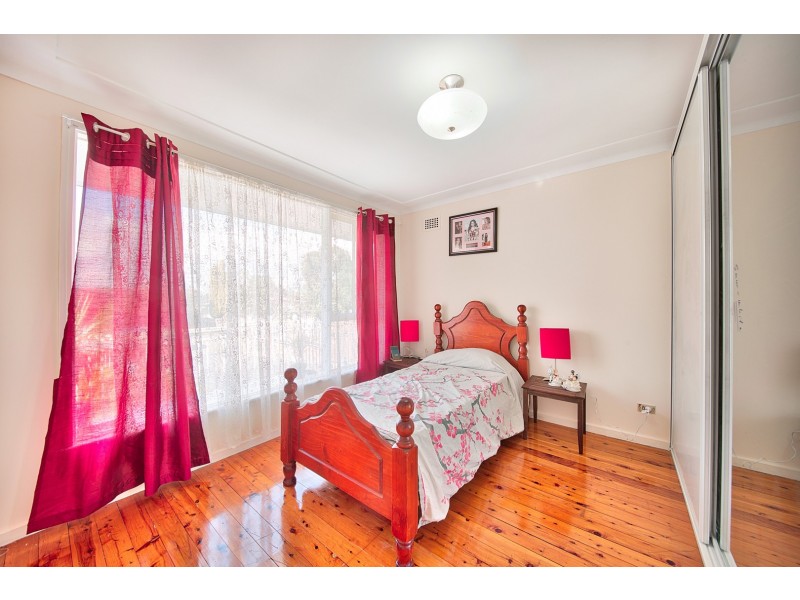 16 Elva Street, Cabramatta West NSW 2166
