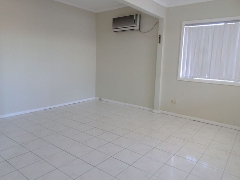 16 George Street, Canley Heights NSW 2166