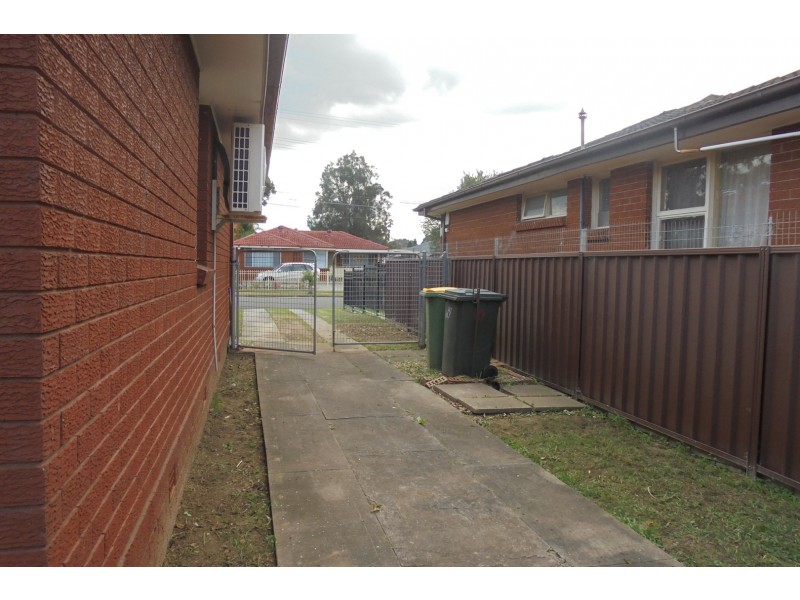 10 Jasmine Crescent, Cabramatta NSW 2166