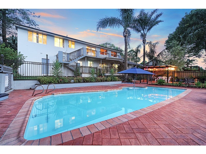 60 Gal Crescent, Moorebank NSW 2170