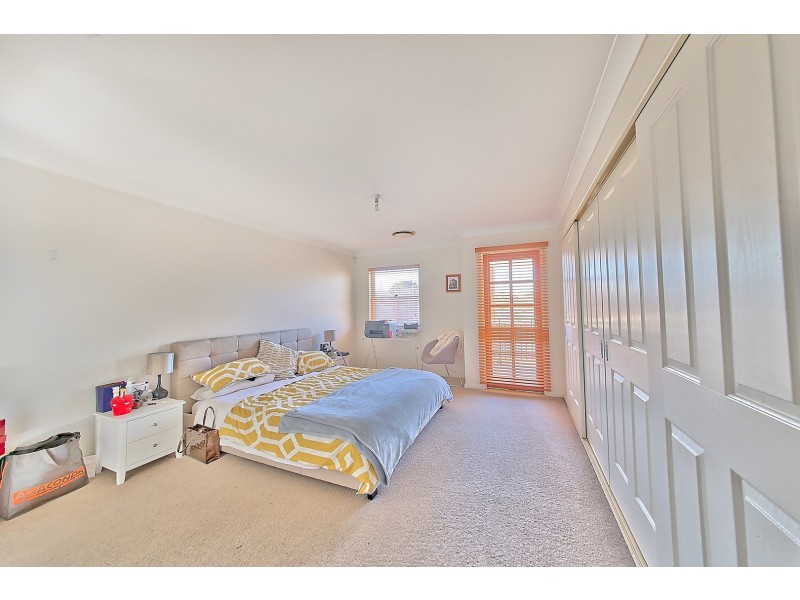 11 Salisbury Street, Canley Heights NSW 2166