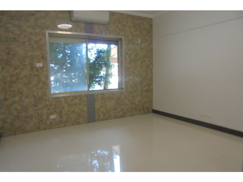 106 King Road, Fairfield West NSW 2165