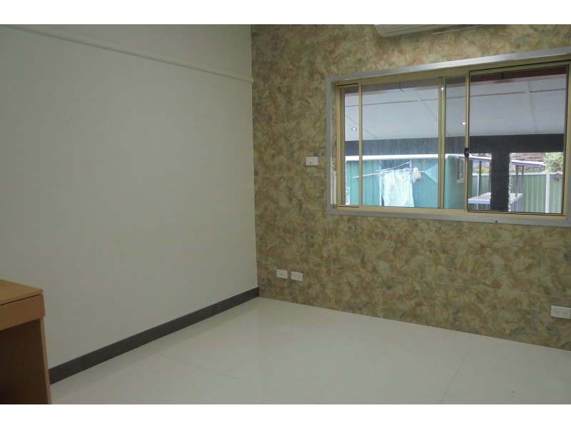 106 King Road, Fairfield West NSW 2165