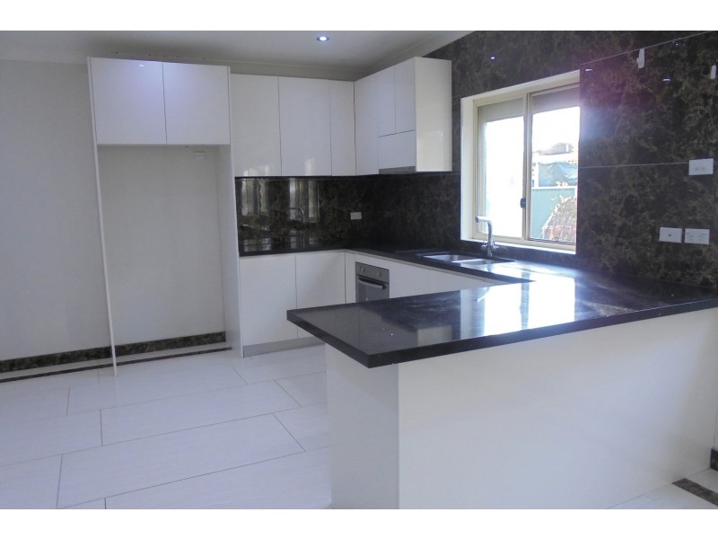 106 King Road, Fairfield West NSW 2165