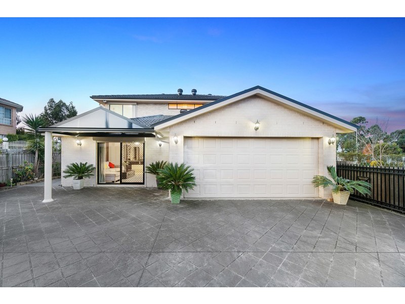 4 Yeronga Close, St Johns Park NSW 2176