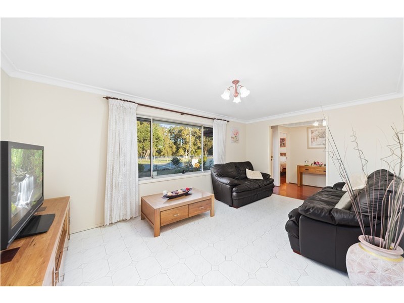 11 Aberdeen Street, Bossley Park NSW 2176